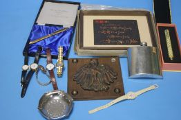 A TRAY OF COLLECTABLES TO INCLUDE WRIST WATCHES, A BOXED PEN ETC.