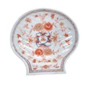 A Chinese shell-shaped dish