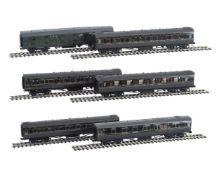 A rake of 10mm scale gauge 1 Southern Railway Maunsell coaches