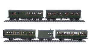 A rake of 10mm scale gauge 1 Southern Railway Isle of Wight Stock