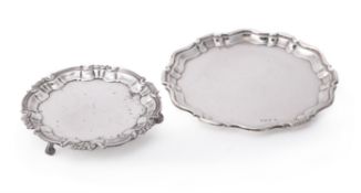 An Edwardian silver shaped circular salver by Isadore Leapman