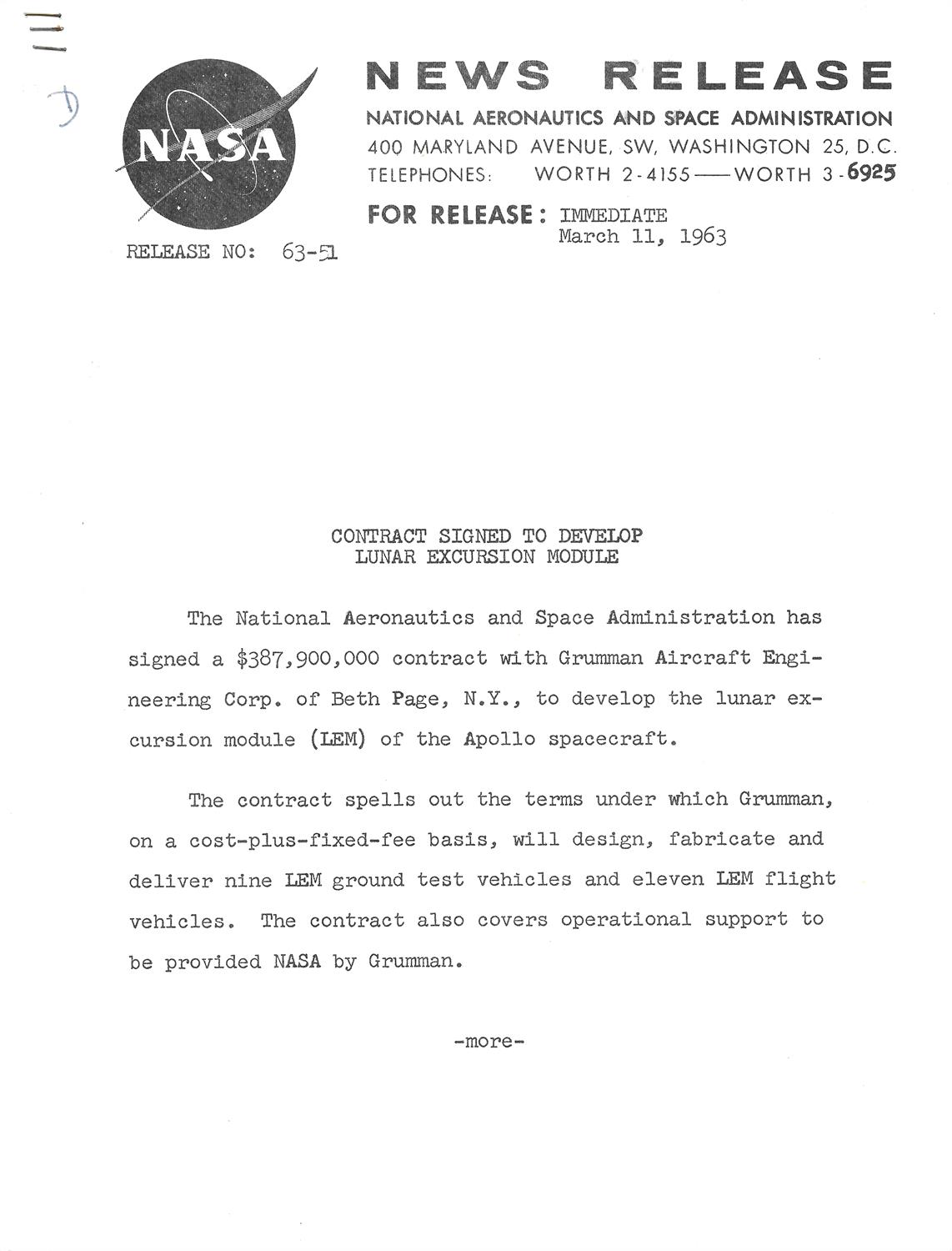 [Grumman] Lunar Module. Assorted photographs and ephemera - Image 6 of 6