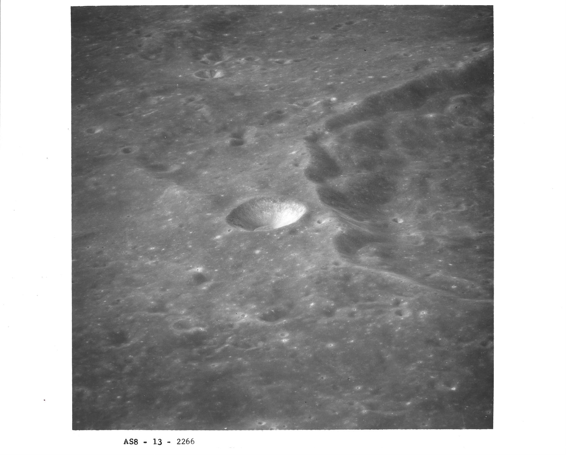 Apollo 8. Collection of lunar images - Image 4 of 8