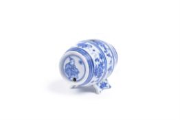 A Meissen blue and white spirit barrel