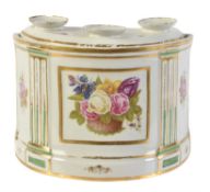 A Worcester porcelain demi-lune bough pot