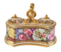 A Worcester (Barr, Flight & Barr) inkwell and covers painted with flowers