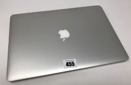 A pre-owned MacBook Pro (Mid 2015, Retina, IG) 15