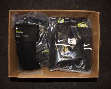 A quantity of assorted as new Nike sportswear to include men's Sphere running gloves, Training
