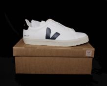 Three pairs of men's boxed as new Veja Campo Chromefree leather trainers in white and navy (UK 8).