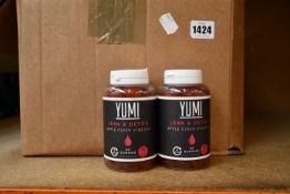 A large quantity of YUMI Lean & Detox apple cider vinegar capsules (60 capsules per tub).