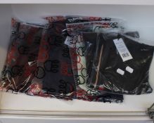 Five items of ladies' as new Kadyluxe clothing to include Rose Gold Zip leggings in black (M),