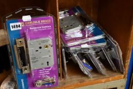 A quantity of as new Carlisle Brass residential sash locks ( approximately 8)