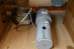 A pre-owned Avery Weight Tronix weight bar (Model WBP) (Serial number 19/042355).