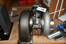 One Holset Volvo/Mack turbocharger 4031000H.