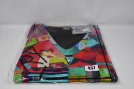 Five Simply Art Dolcezza Gina Startup relaxing in red V-neck dresses (UK S, M, L, XL, XXL).