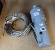 A pre-owned Avery Weight Tronix weight bar (Model WBP) (Serial number 19/042355).