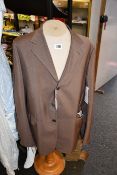 One man's pre-owned Prada single breasted jacket in light brown (This item has a tiny hole on the