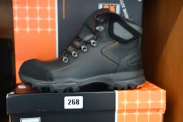 Two pairs of as new No Risk Discovery boots (UK 8).