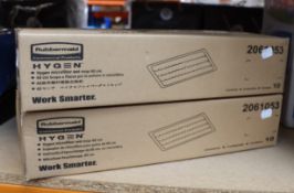 Two boxes of ten Rubbermaid HYGEN Microfiber Wet Mops 40cm (2061053).