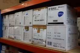 One hundred and twenty boxes of various disposable gloves (Boxes of 100, M).