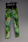A pair of as new Moncler Richard Quinn leggings (M - RRP £380).