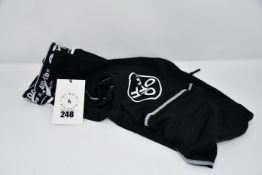 A pair of men's as new Nike X off white gym leggings (M).