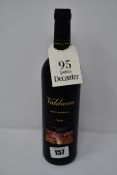 Three bottles of Valduero Gran 2010 red wines 750ml (Over 18s only).