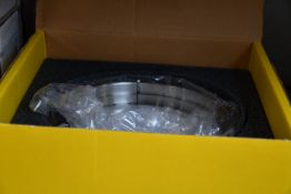 One boxed Chesterton 221-57 seal kit HLDA S 650623.