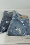 One women's as new G Star Midge Mid Straight jeans size 26/28. One women's as new G Star Lynn Mid