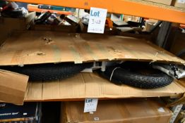 A boxed Gunsrose Beinaiqi Fat Bike in silver (Size unknown).