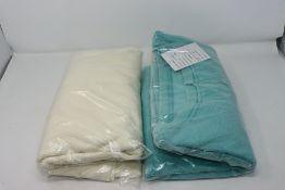 One as new Free People oversized sweater size XS (Colour: evening cream). One as new Free People