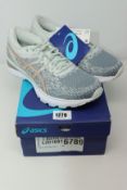 A pair of women's as new Asics Gel-Nimbus 22 Knit trainers (UK 6.5).