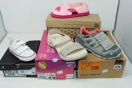 One children's as new Jack Wolfskin Attack 3 Texapore low shoes size UK 12 (4034091). One children's