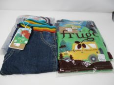 Two kids' as new Frugi Alfie Raglan Top Glen Green Truck size 8-9 y. Two kid's as new Frugi Cody