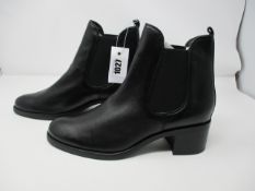 Four pairs of as new Tamaris black ankle boots, 1 x size 39, 1 x size 40, 1 x size 41, 1 x size