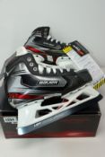 A pair of children's as new pair of BAUER Vapor 2X Pro Goal Skate size 4.5 (1054820).