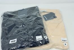 One as new Stelen Jona ribbed navy dress size S. One as new Stelen Stefania silky blazer size S.