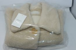 One as new Amomento Shearling Cropped Jacket size 0.
