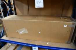 A boxed step assey chequered plate for land rover (GR19021756).