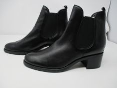 Four pairs of as new Tamaris black ankle boots, 1 x size 41, 2 x size 40, 1 x size 39 (Tip of left