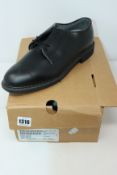 One men's as new Altama Uniform Oxford black shoes size 9C.