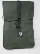 One as new Rains green backpack size L 28,5 cm x H 47 cm x W 10 cm (No tags).