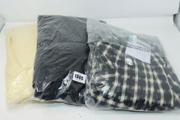 One as new Lindex Svea dress size M. One as new Lindex Blouse Vivienne size M/L. One as new Lindex