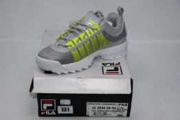 One as new Fila Disruptor Ii Monomesh trainers size UK 6 (1938466860).