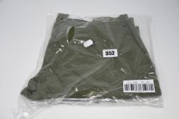 One as new J Crew 250 Skinny-fit pant in stretch chino size 36/32. (Colour: Vintage Surplus. Item: