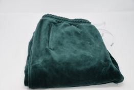 One as new M10 x Calimera Velour Jogger Green size M.