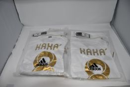 Three as new retro official Adidas Kaka No 8 football Jerseys (UK M).