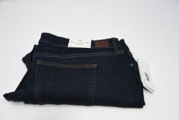One as new Ralph Lauren Plus Size Premier Slim Straight Jean size 16/32 (202700665003).