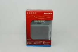 A boxed as new Honeywell Series 9 DC915NG Wireless Portable Doorbell with range extender, sleep mode
