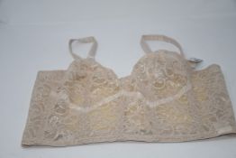 One as new Myself_Lingerie Edith Lances Lace Wire-Free Minimizer Longline colour: champagne. Size: